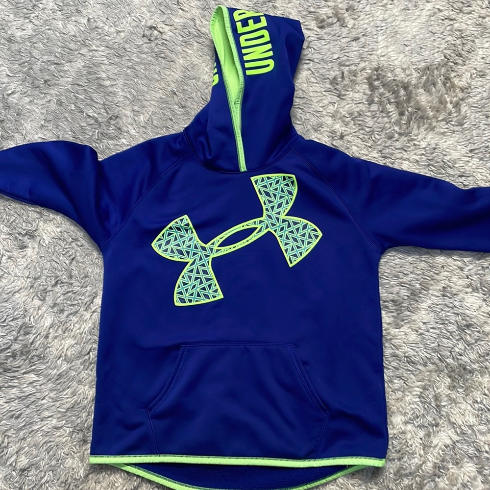 Under Armour youth XL SWEATSHIRT